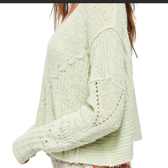 Free People NEW Seashell Crop Boxy Sweater - Picture 2 of 16